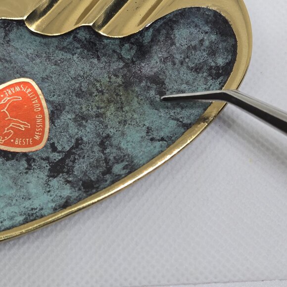 1950s HAGENAUER Austria Elliptical Brass green verdigris Ashtray vide poche tray - Picture 12 of 12